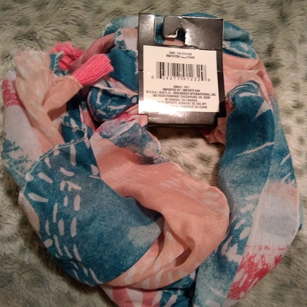 Scarf - Picture 3 of 3